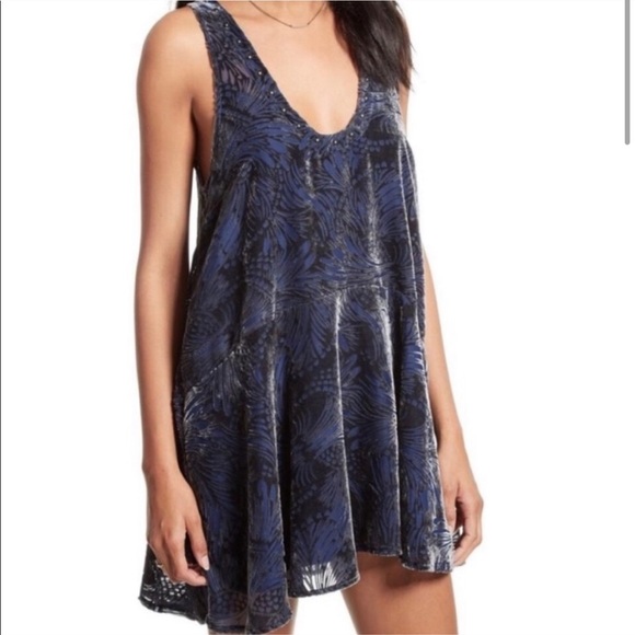 Free People Dresses & Skirts - Free People Ellie burnout dress blue navy combo XS